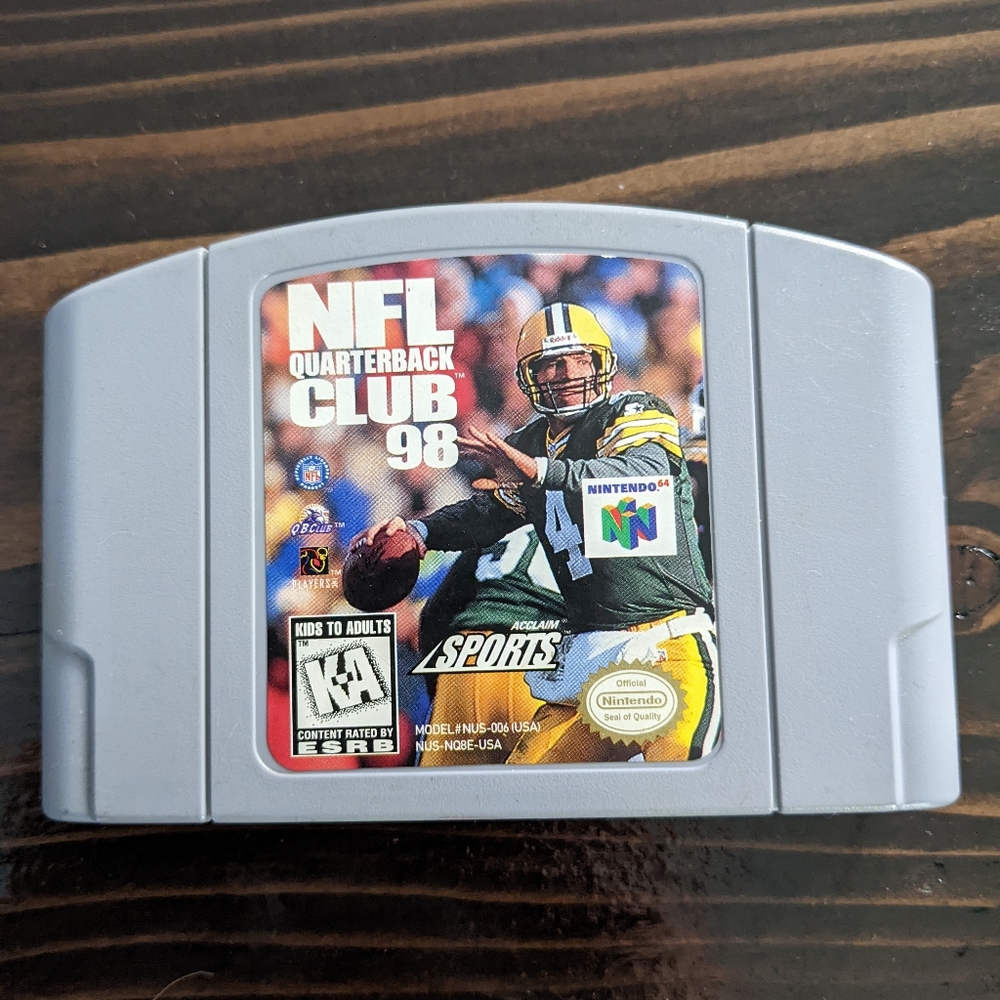 NFL Quarterback Club 98 / authentic / tested / working